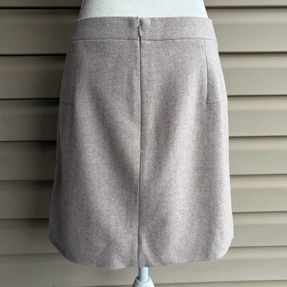 •J. Crew• Light Tan Wool Blend Skirt - Size 12 - Picture 5 of 7